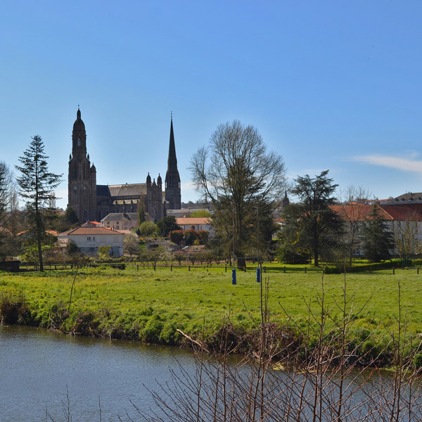 Saint Laurent sur Sèvre